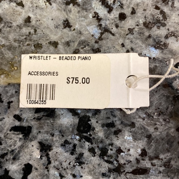 Wristlet - Picture 4 of 4